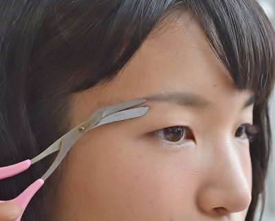 eyebrowscissors1-1 (3)