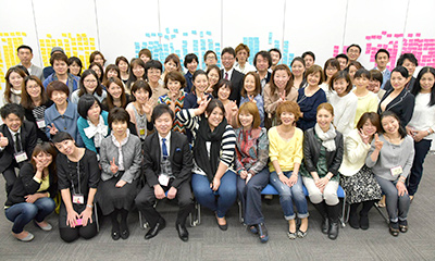 ゲスト講師と参加者の集合写真
