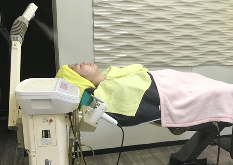 シェービングはミスト付き。心を込めて施術いたします