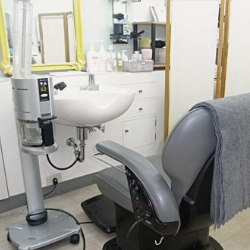 わかば理容室　鶴牧店